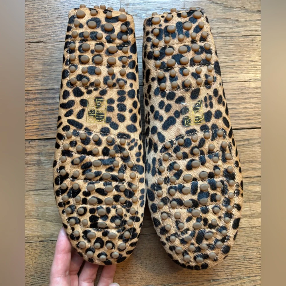 JOHHNY WAS Taline Leopard Embroidered Calf Hair Slip on Moccasins Loafers - Picture 3 of 6